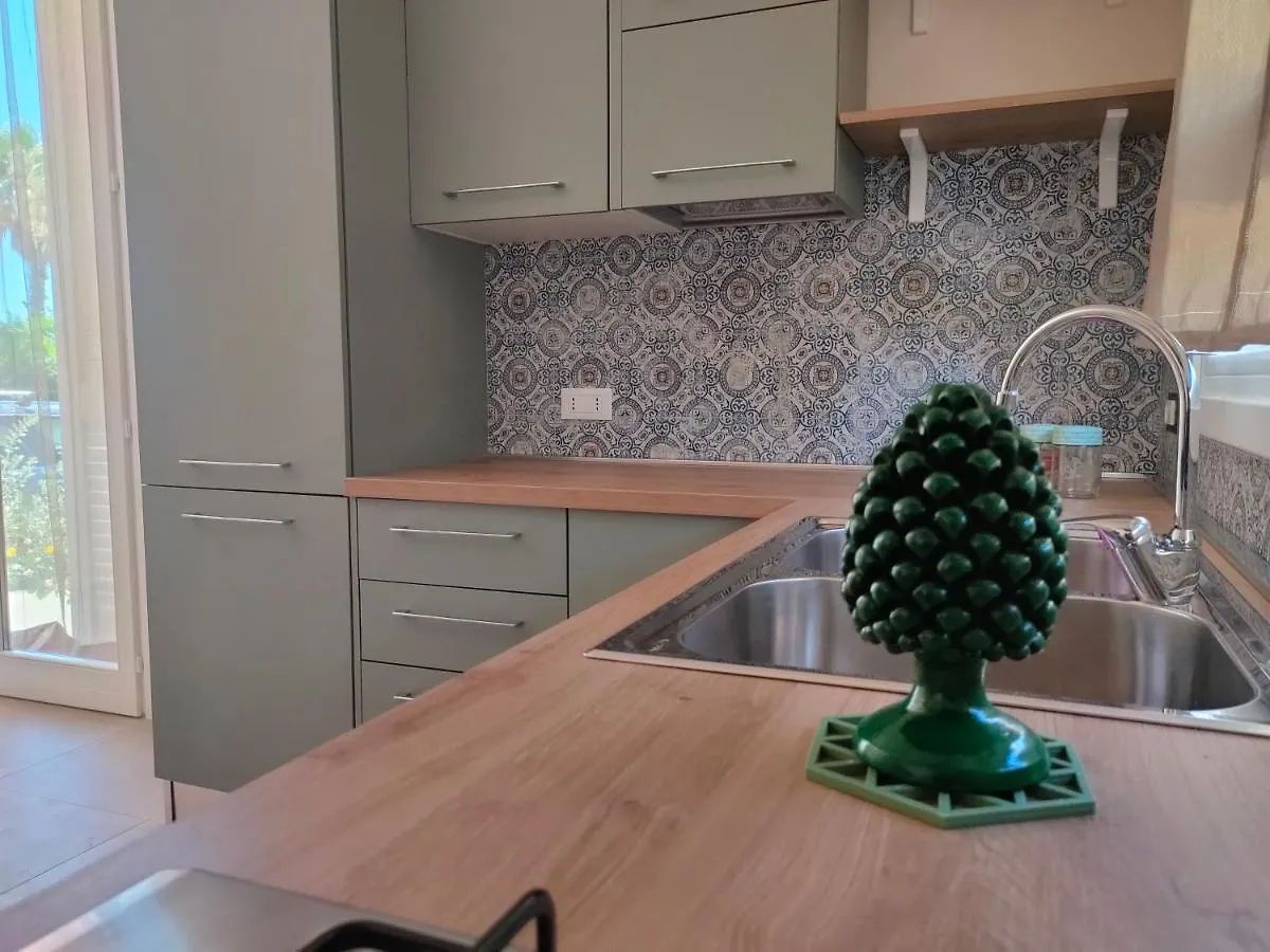 La Casetta Della Pigna Verde Marsala 0*,