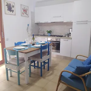 https://villa-casa-marina.in-sardinia.net